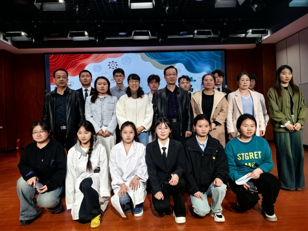 创新引领未来，创业成就梦想 ——中医学院举办第八届大学生创新创业大赛