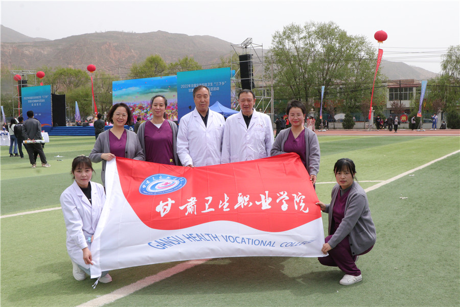 1650635799781017397.jpg 合影.jpg