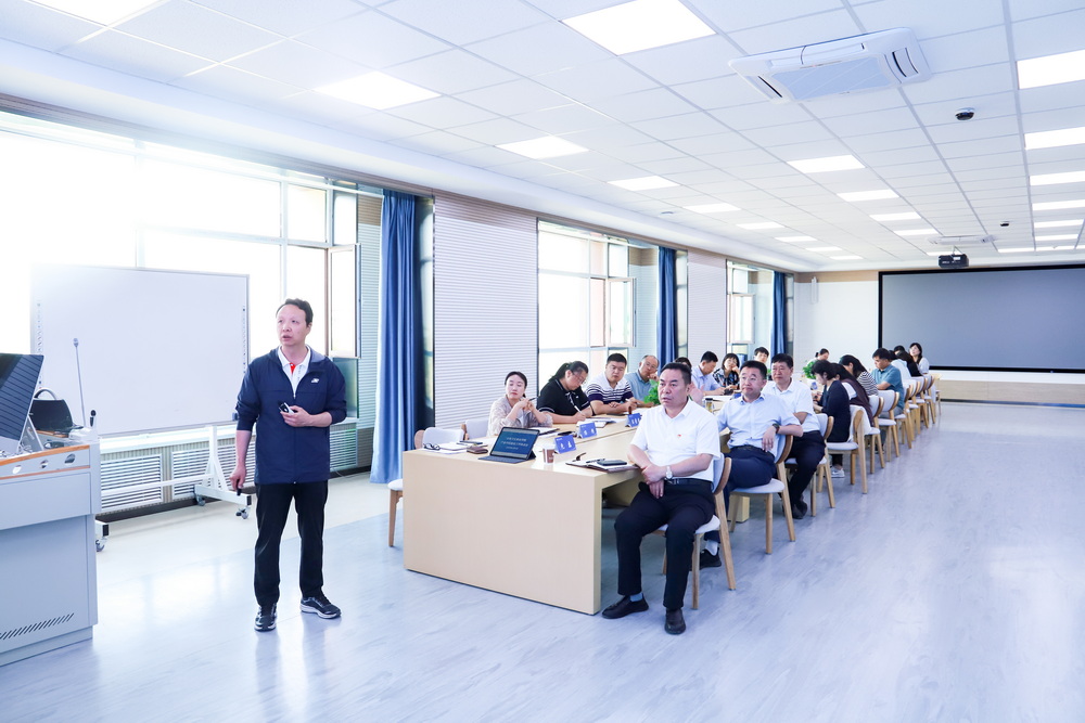 2023年9月6日 甘肃卫生职业学院产业学院建设工作推进会 (6)_调整大小.jpg