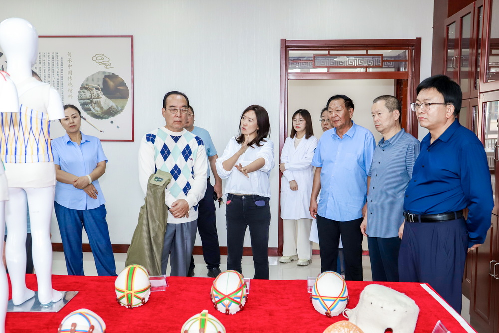 2023年9月18日 社会主义核心价值观南梁精神宣传教育考察、调研座谈会 (29)_调整大小.jpg